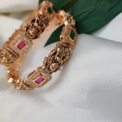 AMATA TEMPLE BANGLES