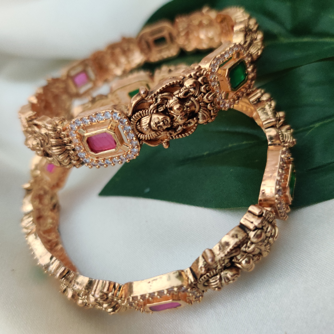 AMATA TEMPLE BANGLES