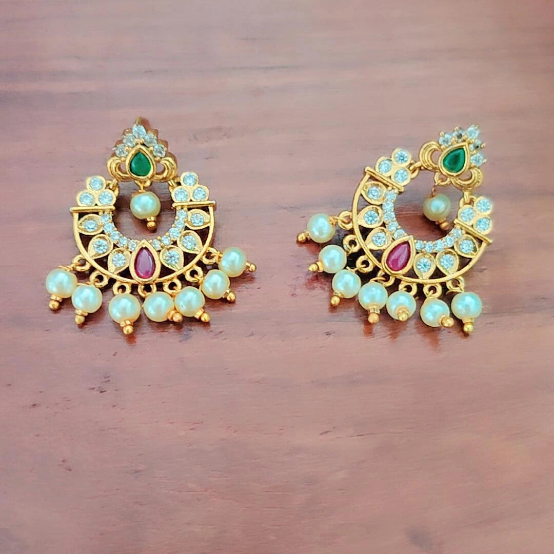 MULTICOLOR YALINI STUD EARRINGS