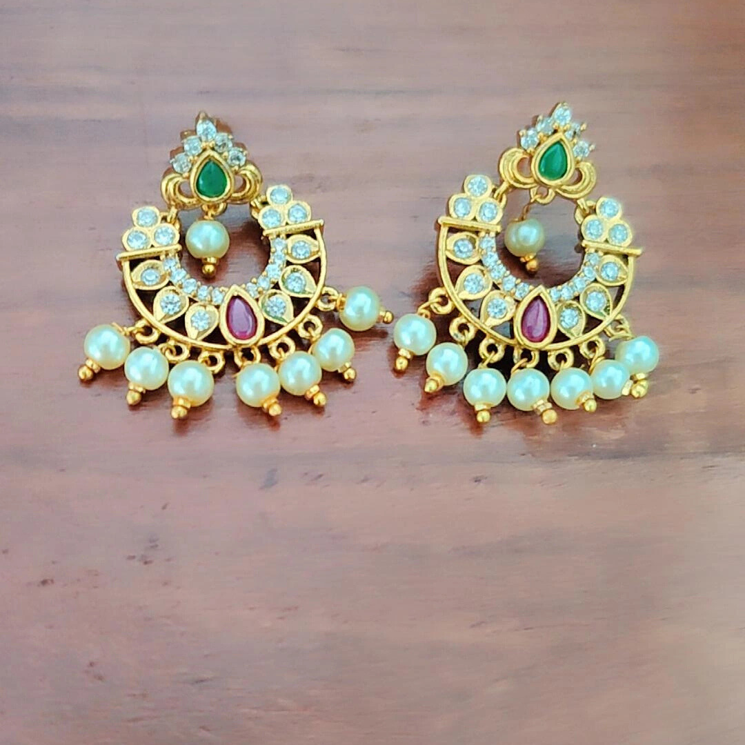 MULTICOLOR YALINI STUD EARRINGS