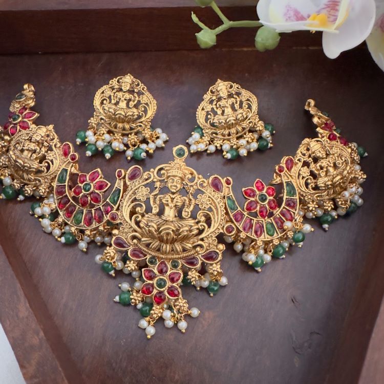 MULTICOLOR AMBAAL TEMPLE JEWELLERY SET