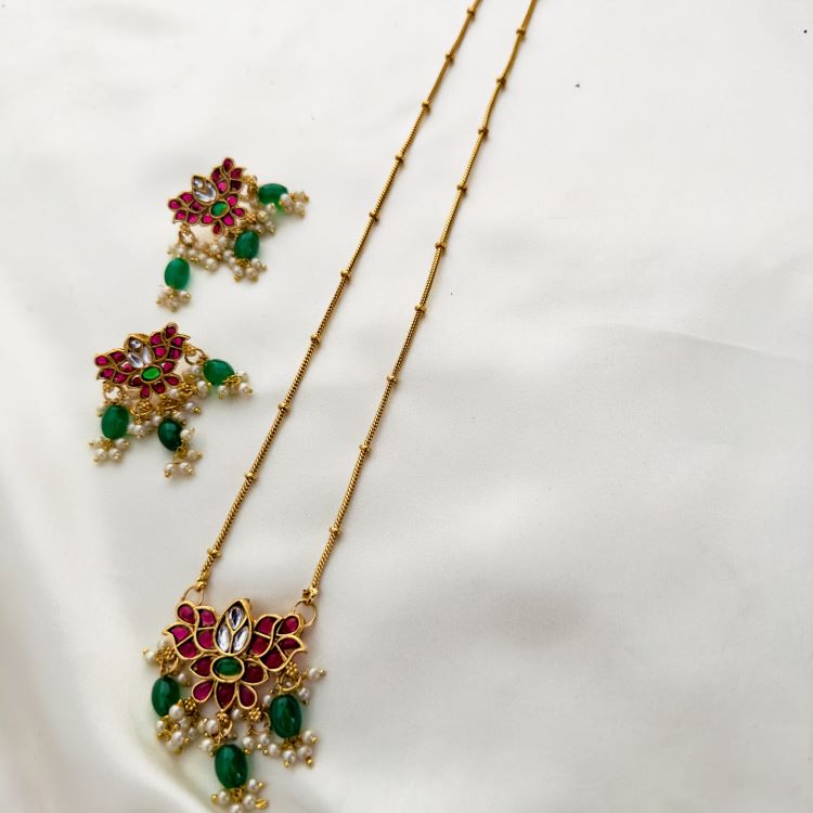 EMERALD SHOBA KEMP JEWELLERY SET