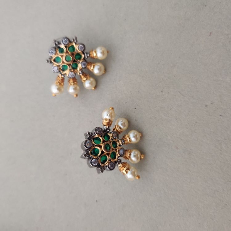 BLACK POLISH EMERALD AMALA TEMPLE STUD EARRINGS