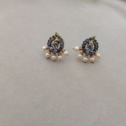 BLACK POLISH EMERALD MAYILA TEMPLE STUD EARRINGS