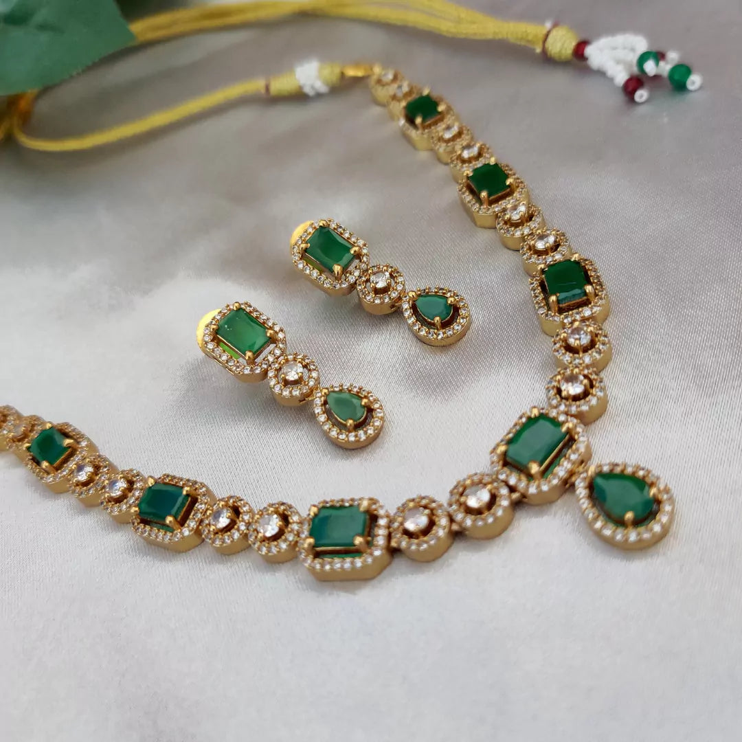 Green zirconia necklace