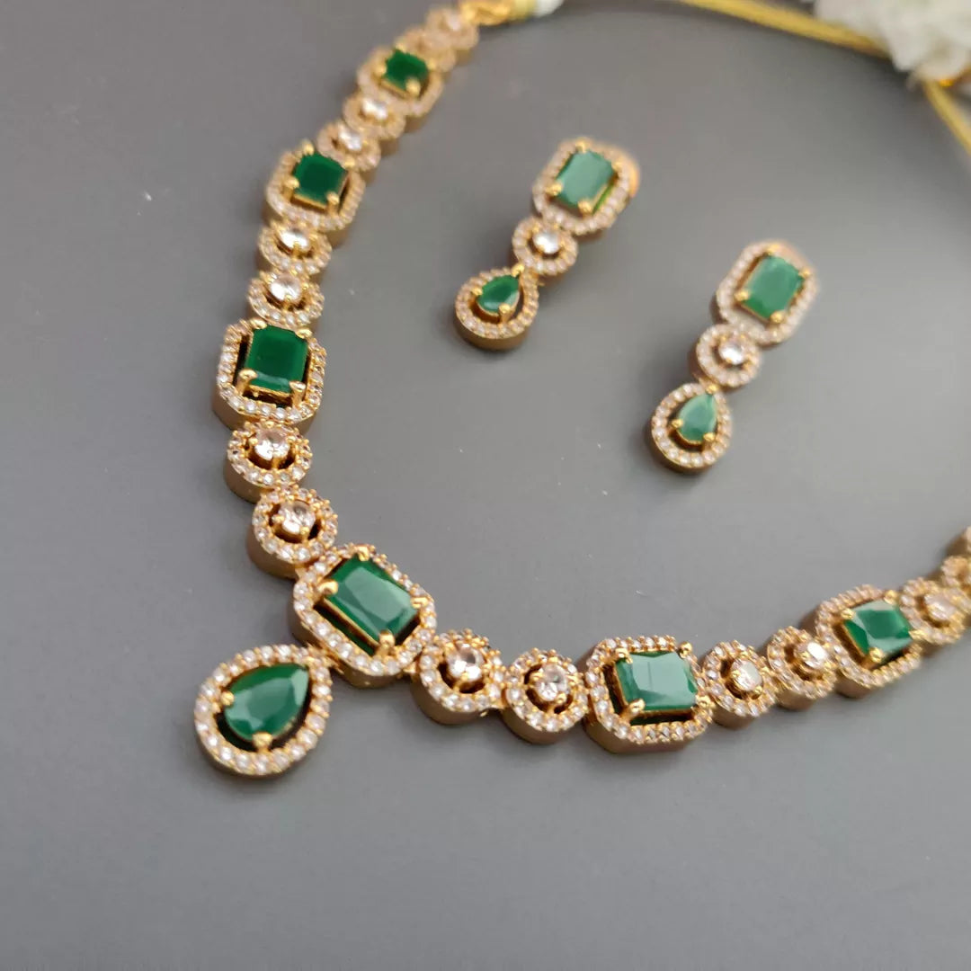 Green zirconia necklace