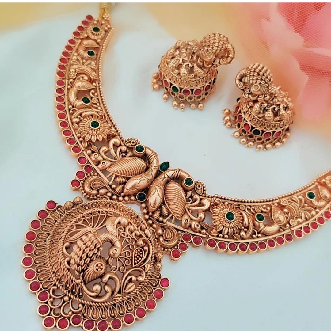 GOLDEN KEYA TEMPLE JEWELLERY SET