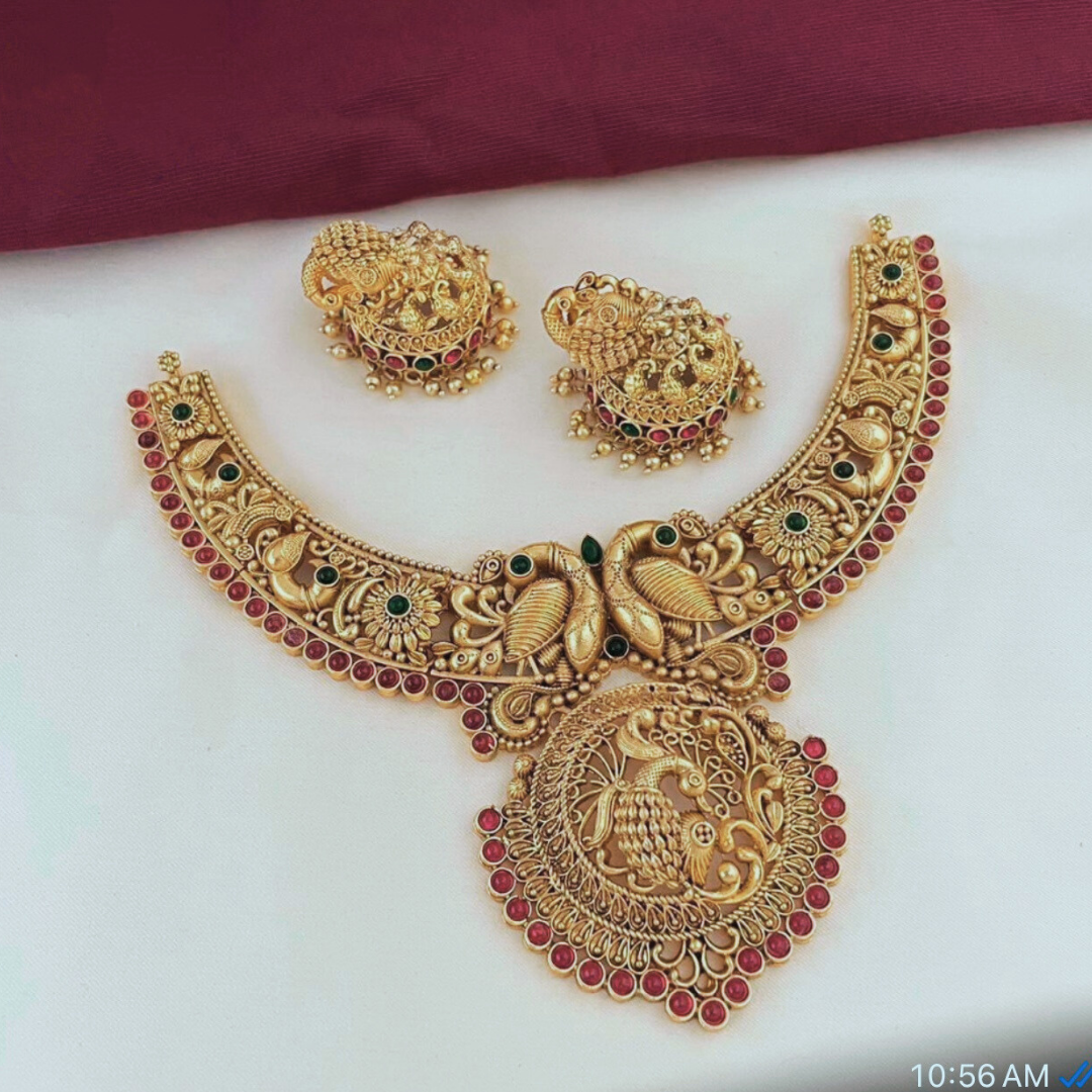 GOLDEN KEYA TEMPLE JEWELLERY SET