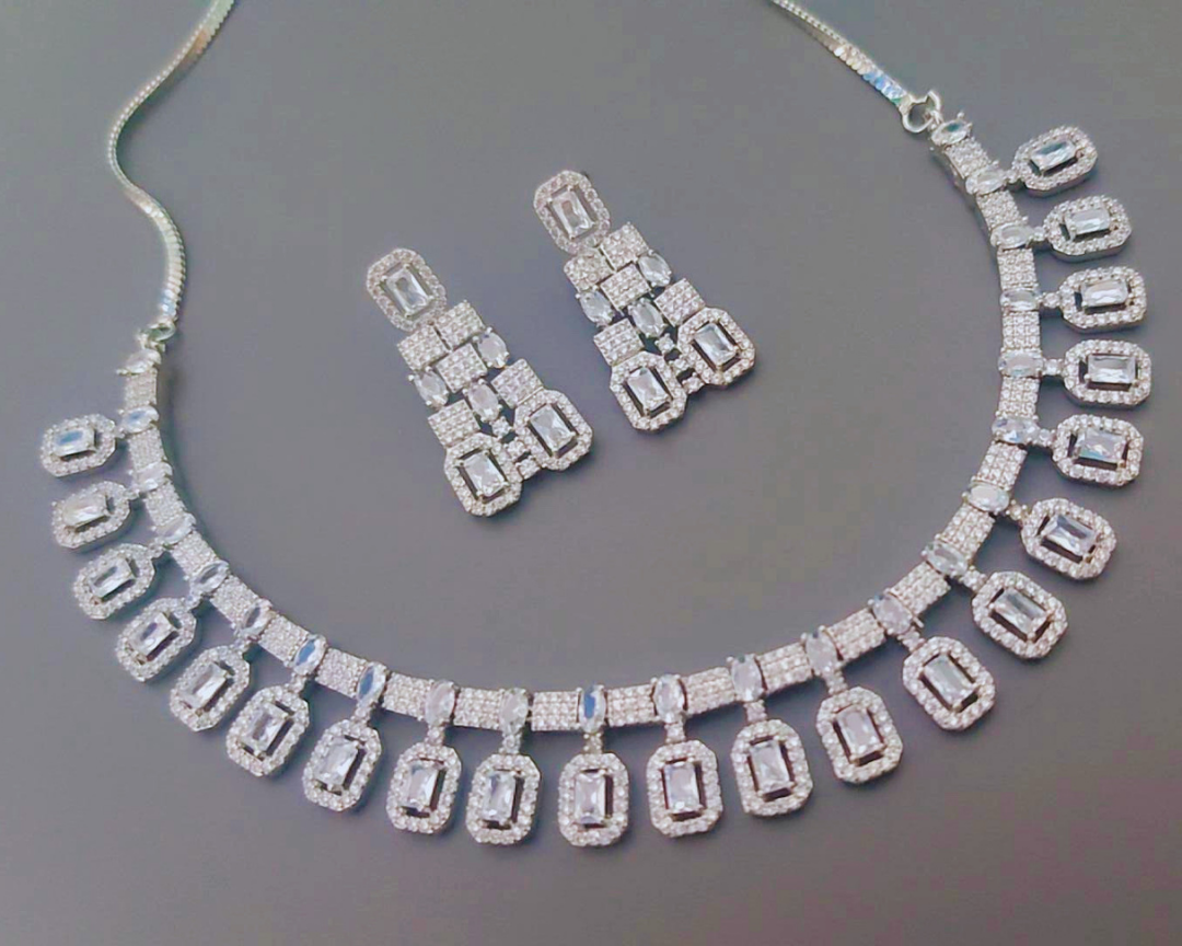 WHITE CORDELIA ZIRCONIA JEWELLERY SET