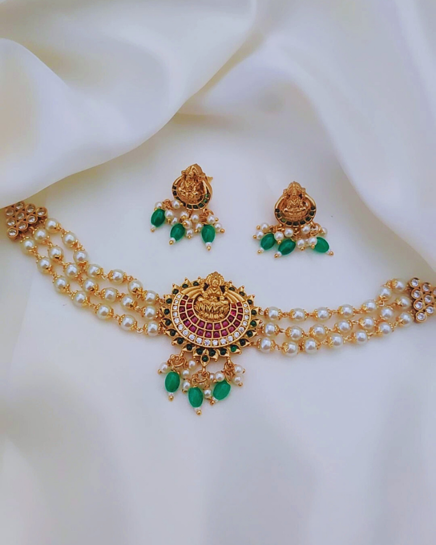 MULTICOLOR HANIYA PEARL JEWELLERY SET