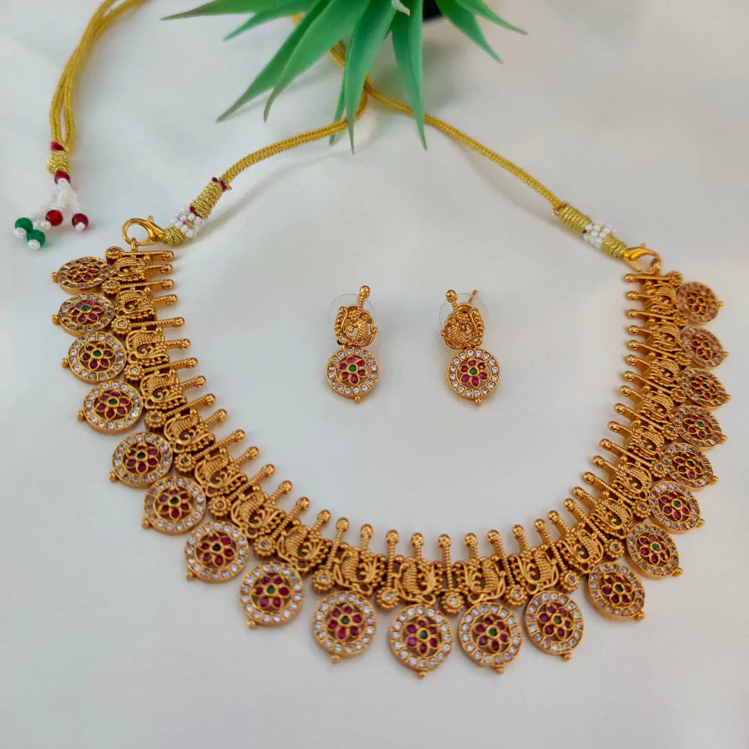 GOLDEN UMAYAAL JEWELLERY SET