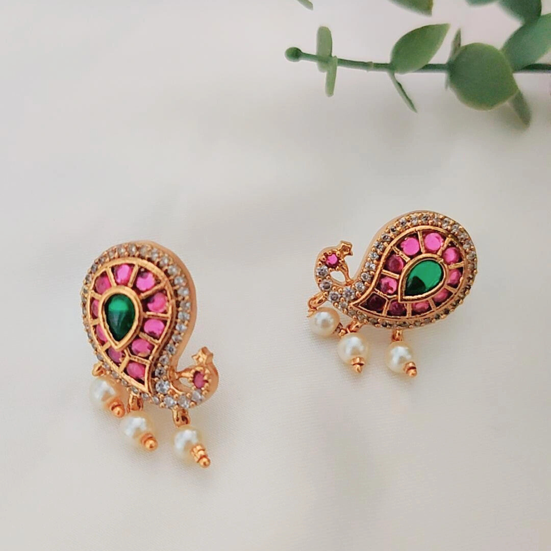 MULTICOLOR YACHAVI STUD EARRINGS