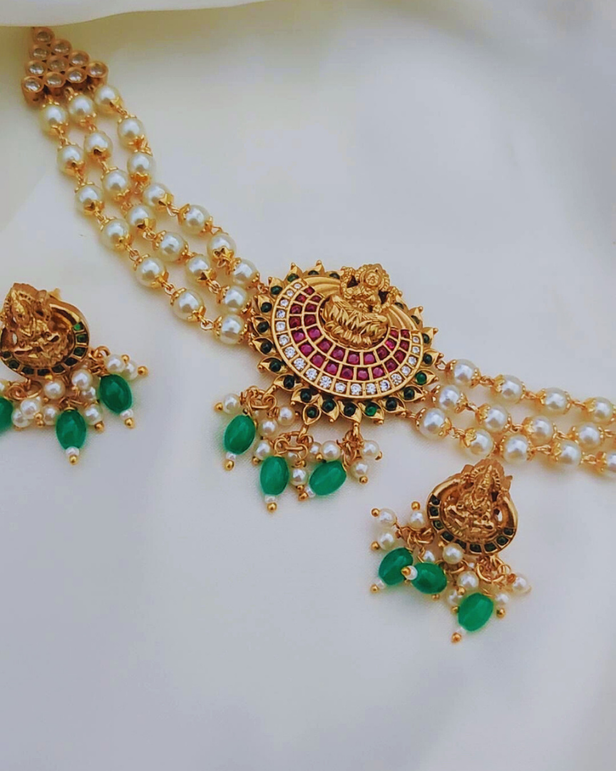 MULTICOLOR HANIYA PEARL JEWELLERY SET