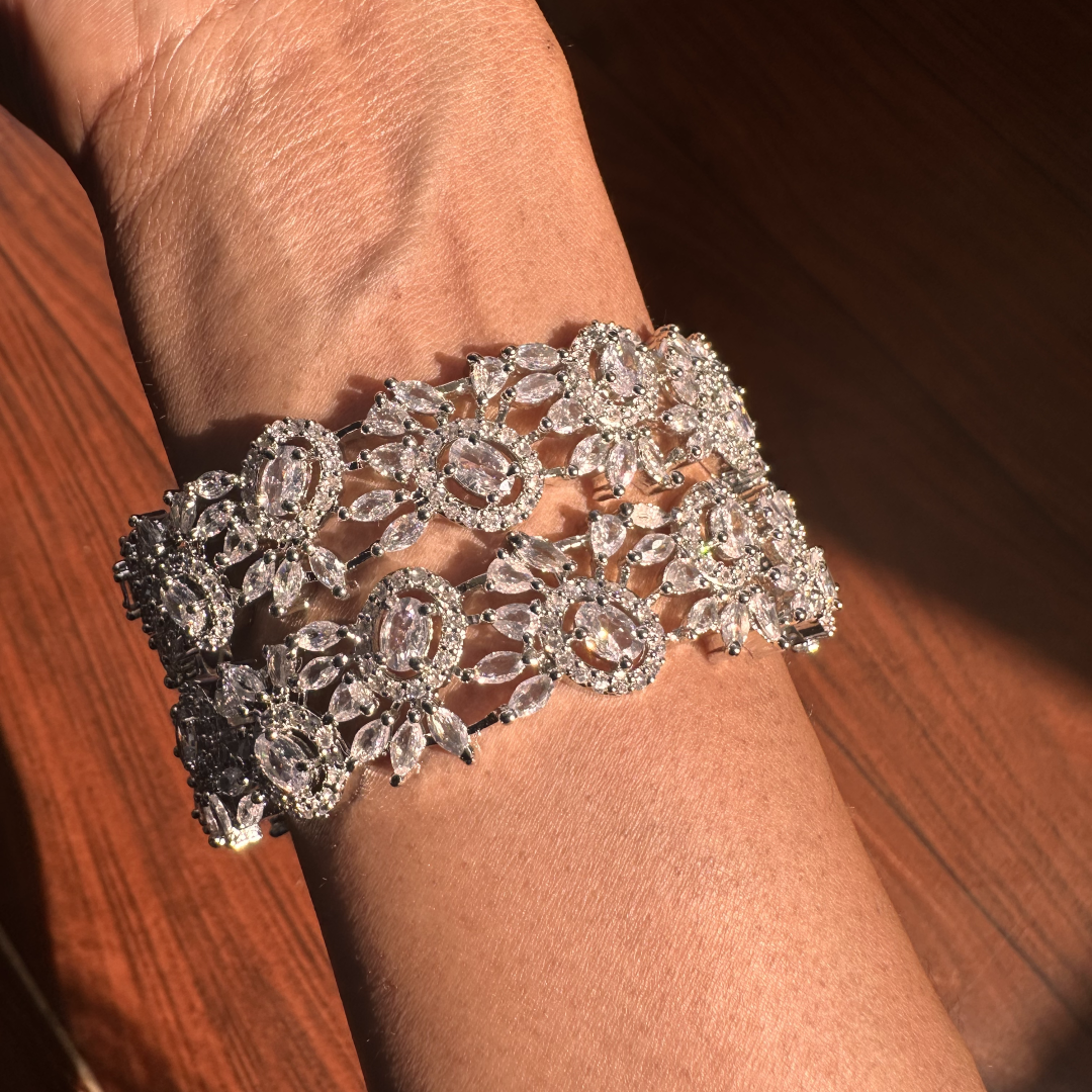  American diamond bangles