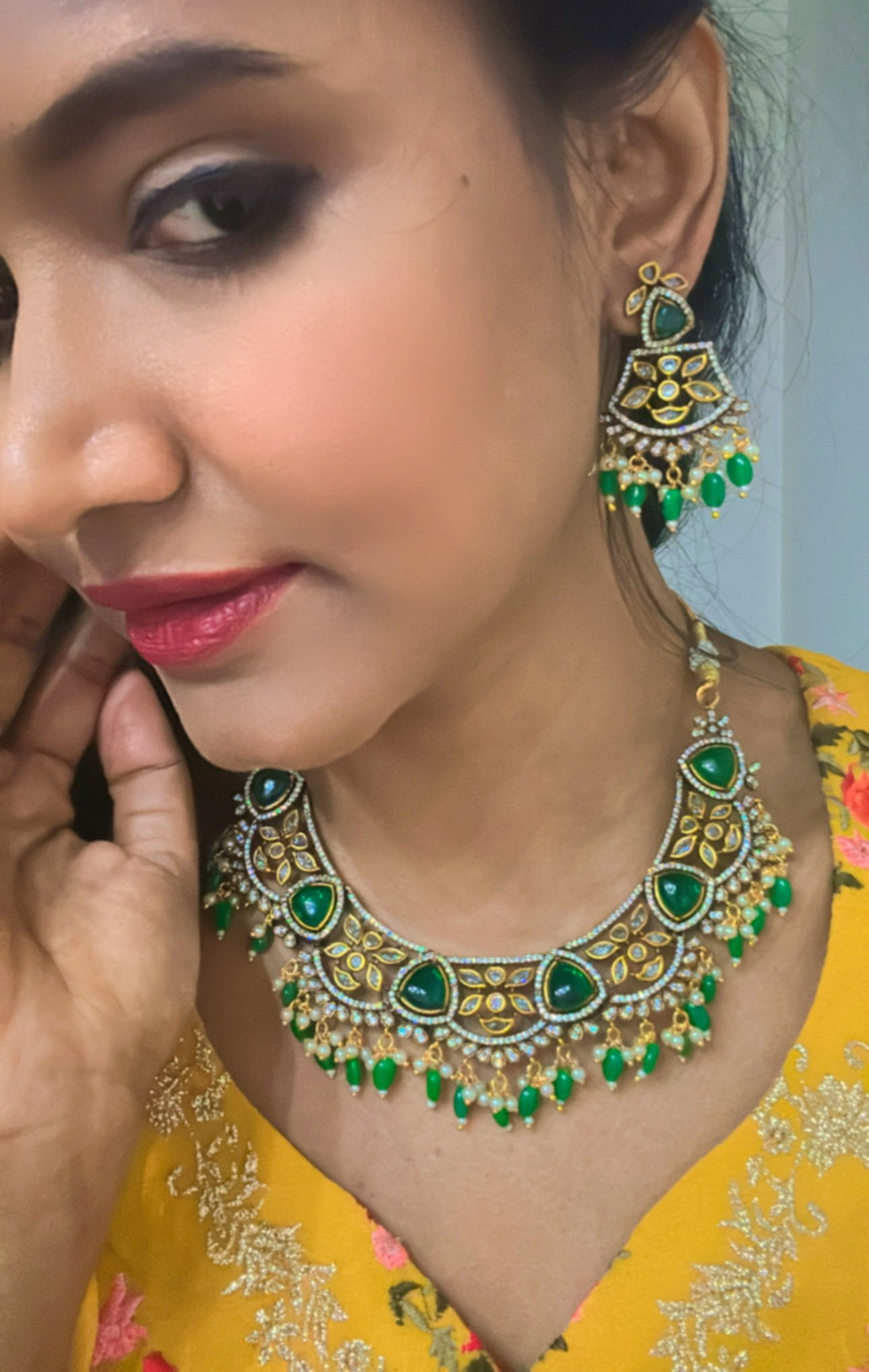 EMERALD PARUL VICTORIAN JEWELLERY SET