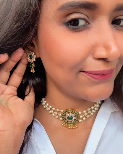 EMERALD KUYIL PEARL JEWELLERY SET