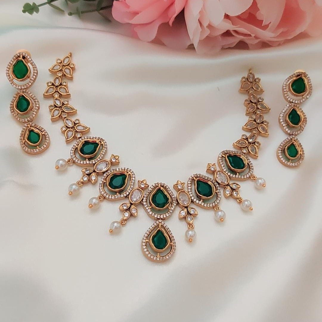 EMERALD IKSHITA ZIRCONIA JEWELLERY SET