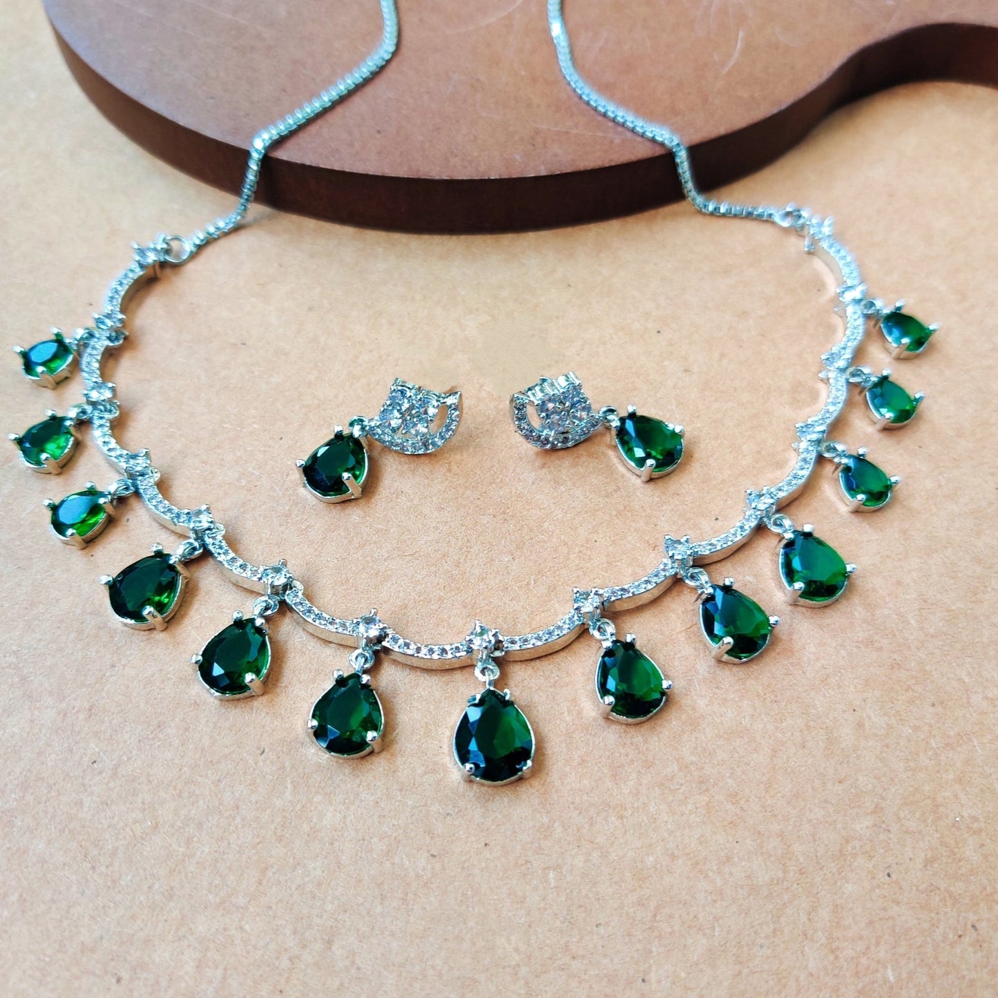 EMERALD AYLA AMERICAN DIAMOND JEWELLERY SET