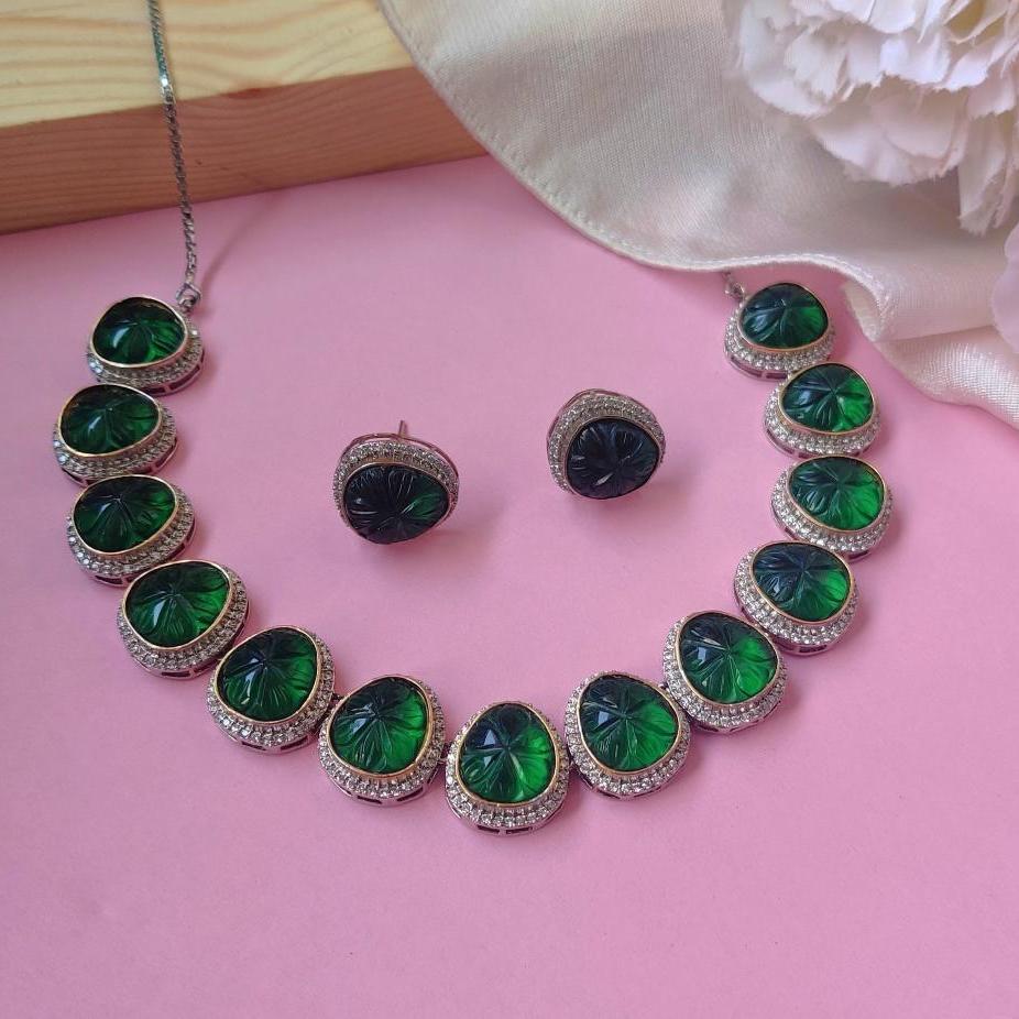 EMERALD SAMANTHA JEWELLERY SET