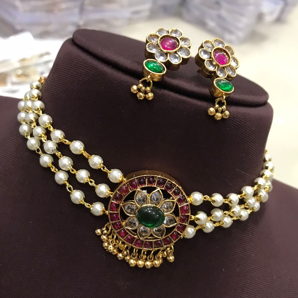 MULTICOLOR KUYIL PEARL JEWELLERY SET