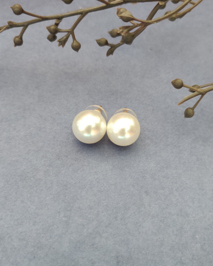 RIZWANA OVERSIZED PEARL STUD EARRINGS