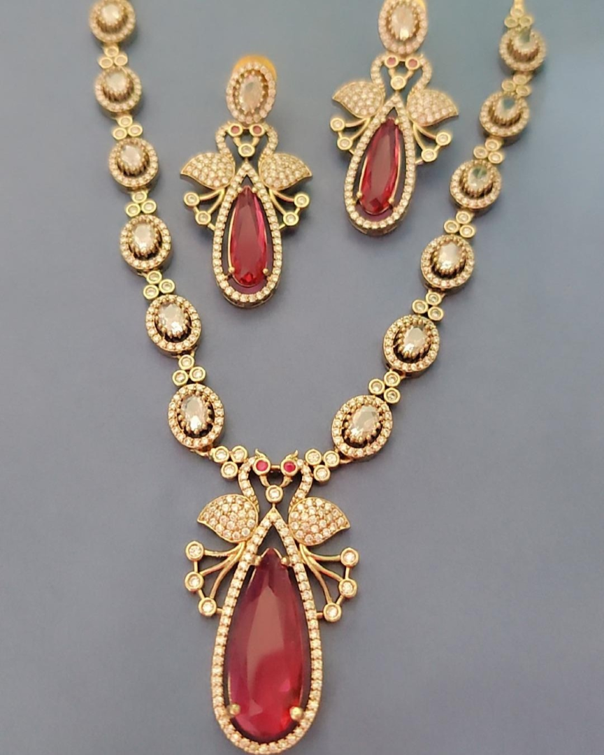 RUBY MARVI ZIRCONIA JEWELLERY SET