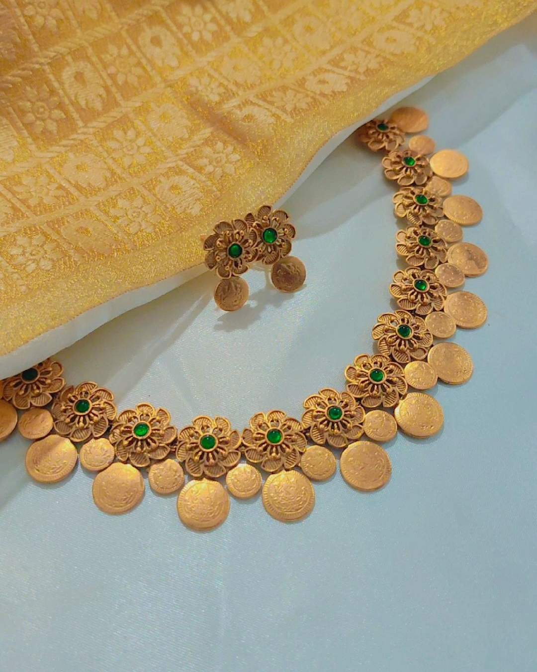 GREEN VARYA TEMPLE JEWELLERY SET