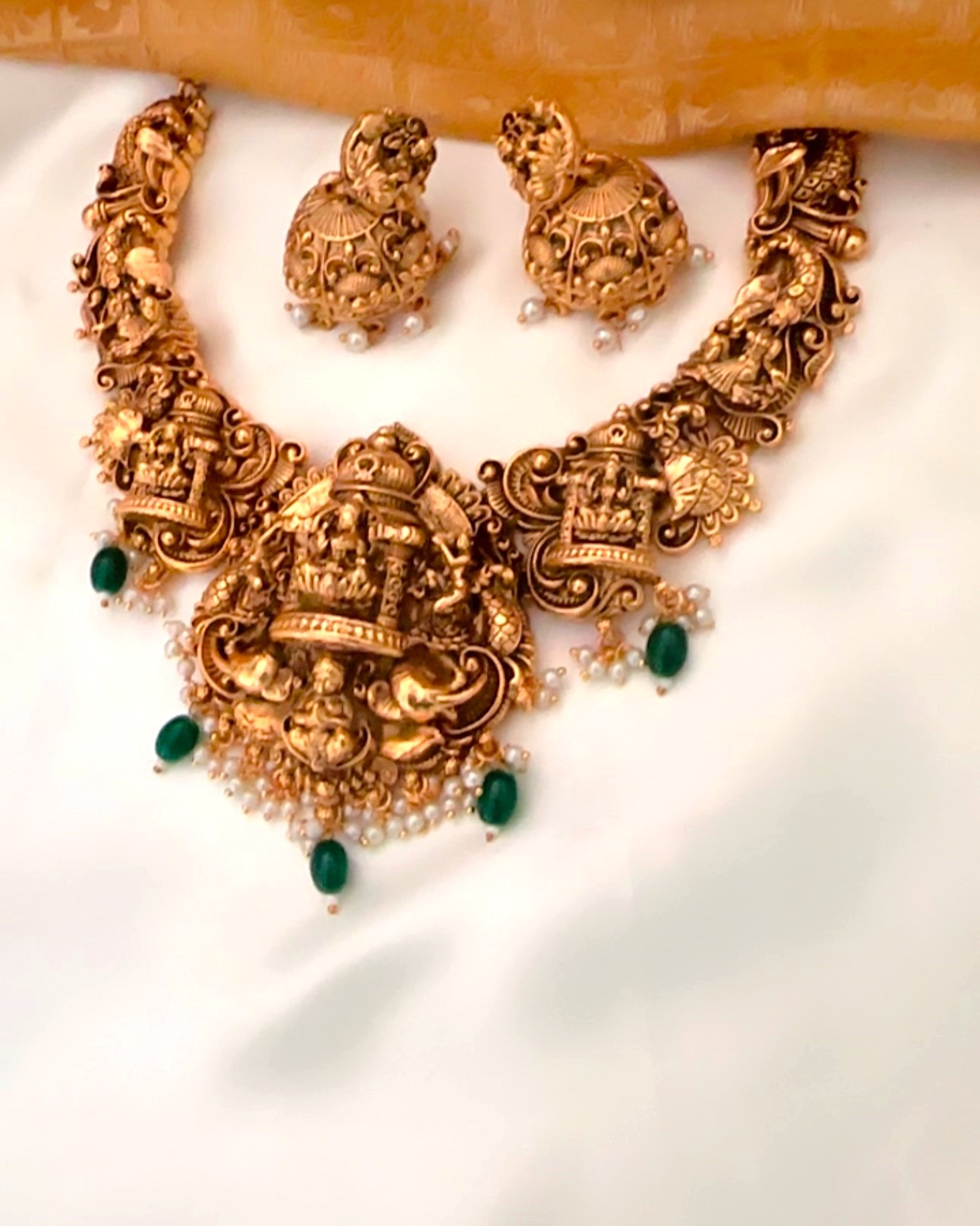 GOLDEN URA TEMPLE JEWELLERY SET COMBO