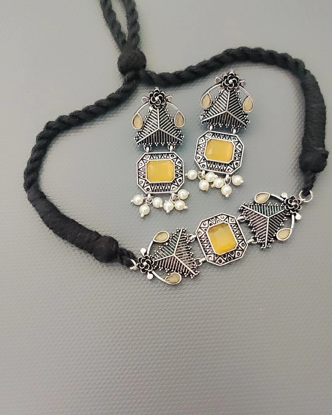 YELLOW MRITSA SILVER PLATED JEWELLERY SET