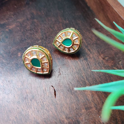 EMERALD MARIYA STUD EARRINGS