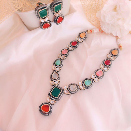 Multicolor necklace set